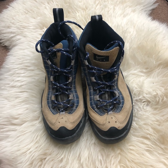 Vintage Nike Air ACG Hiking Boots Women - Picture 2 of 5
